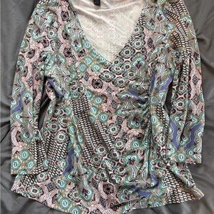 Elegant Paisley V-Neck Women's Top